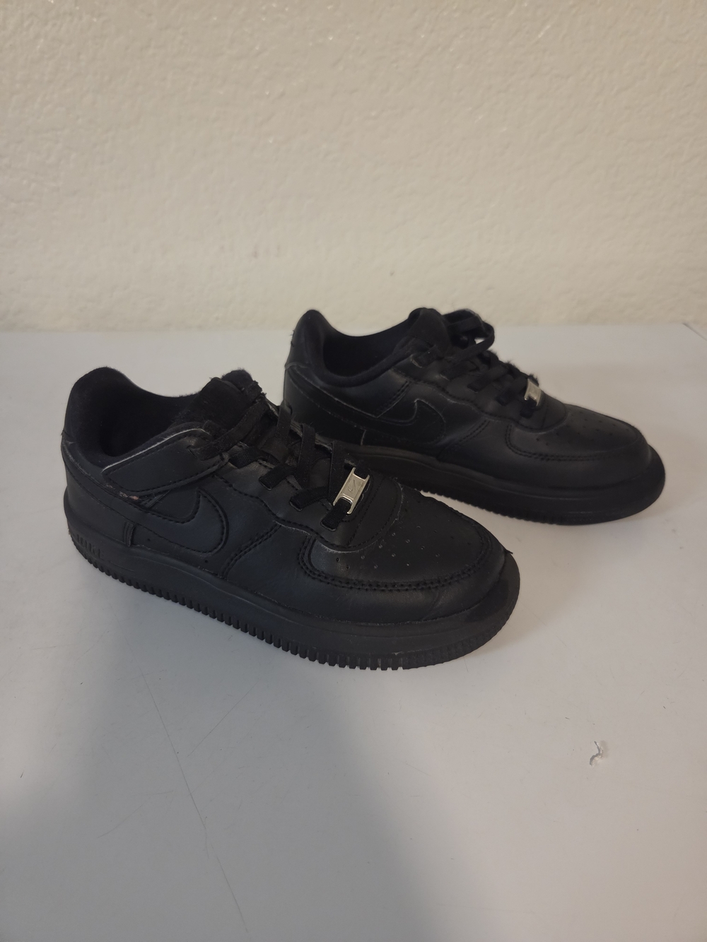 Nike Kids Low-Top Sneakers - Black